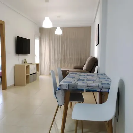 Apartment Apartamento A 150m De La Playa En