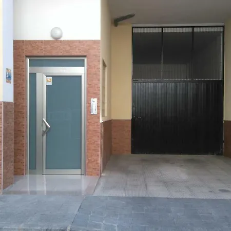 Apartamento A 150m De La Playa En *